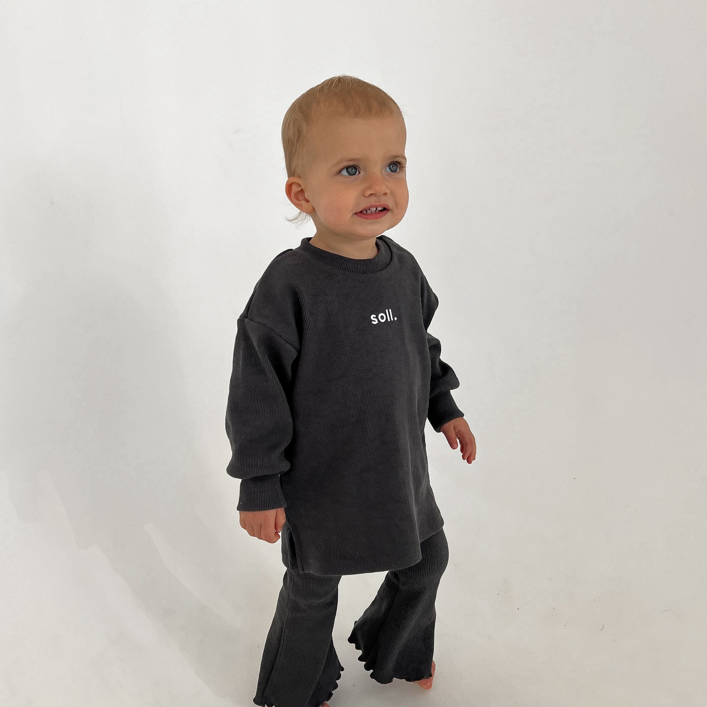 Ribbed Long Sleeve Top -  Charcoal Comfy Collection 02 soll. the label