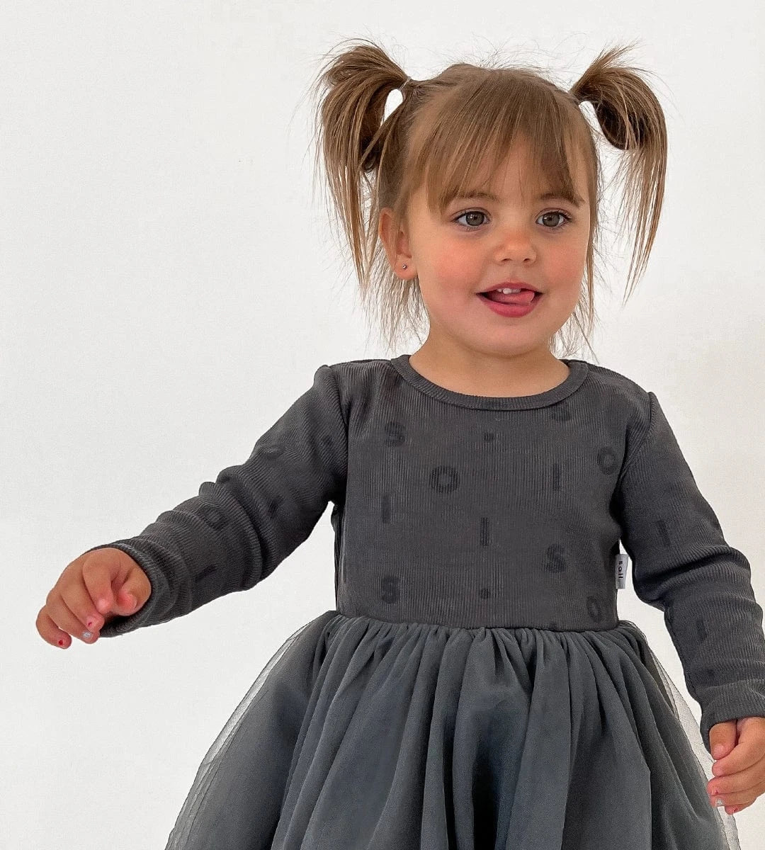 Ribbed Long Sleeve Tutu - Charcoal Comfy Collection 02 soll. the label